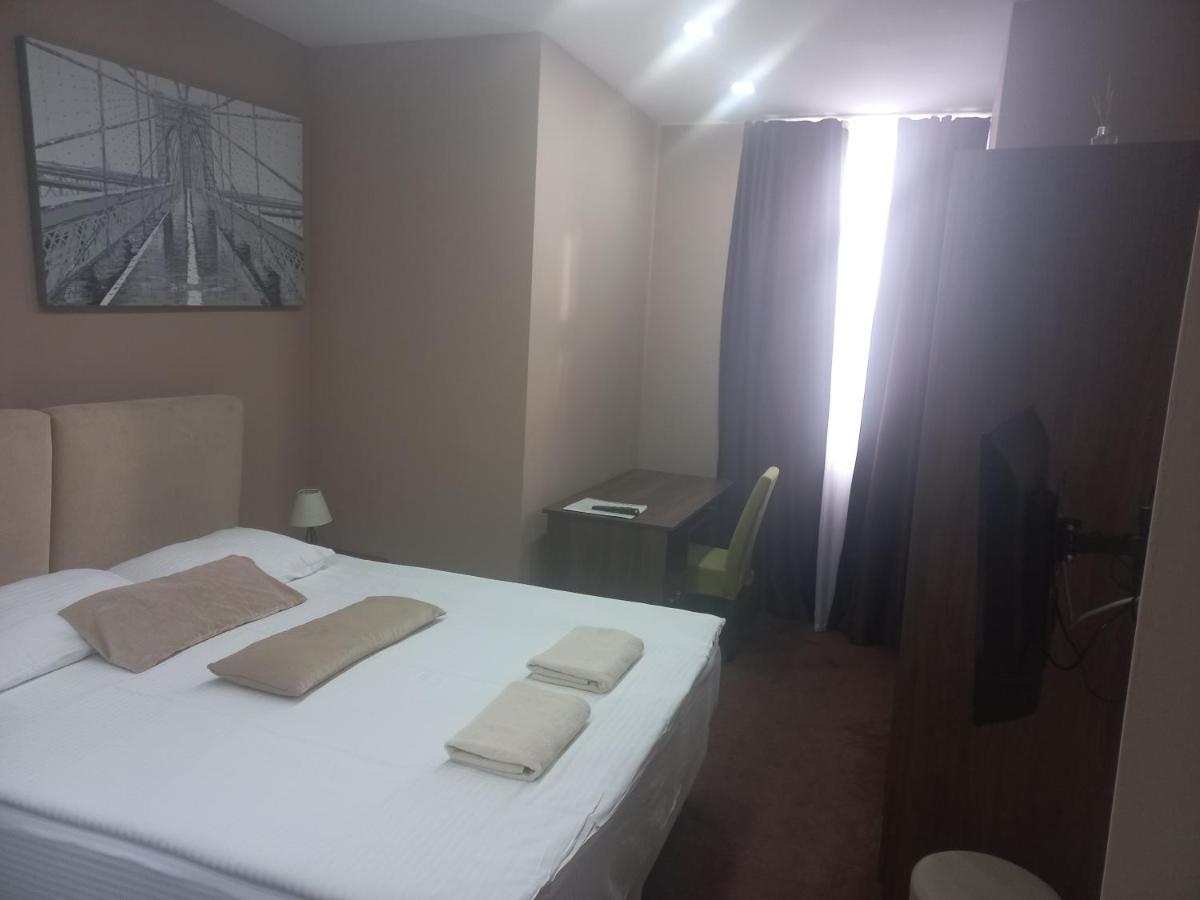 Hotel Usce Šabac Екстериор снимка