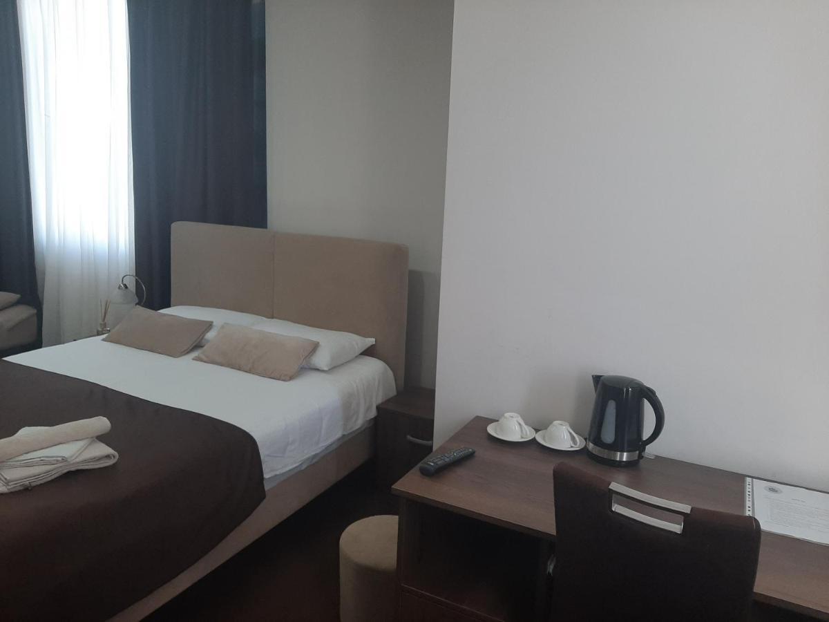 Hotel Usce Šabac Екстериор снимка