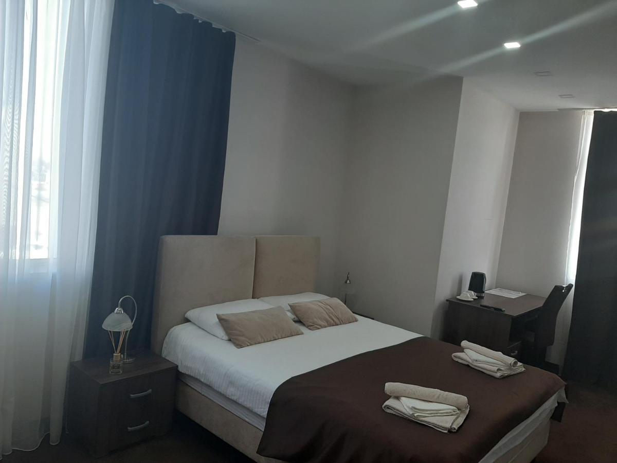 Hotel Usce Šabac Екстериор снимка