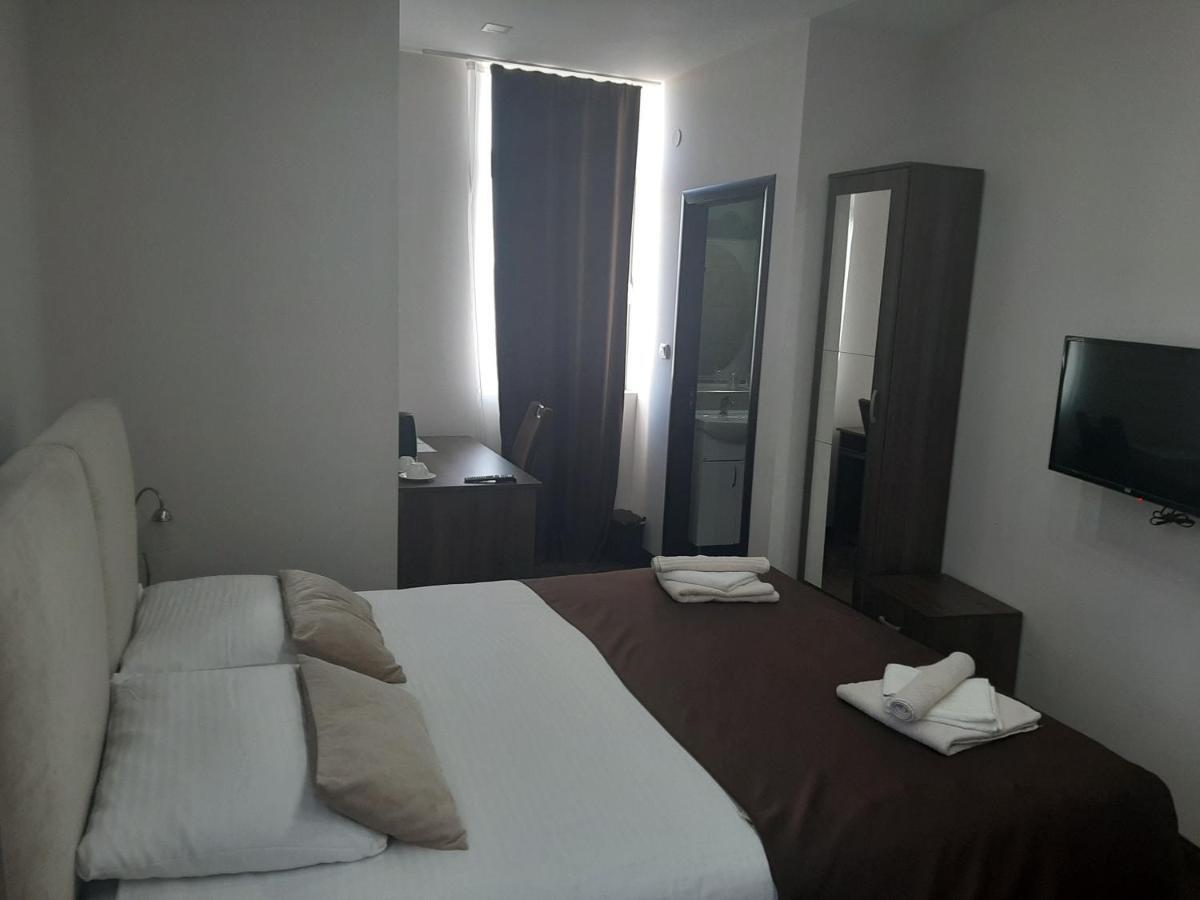 Hotel Usce Šabac Екстериор снимка